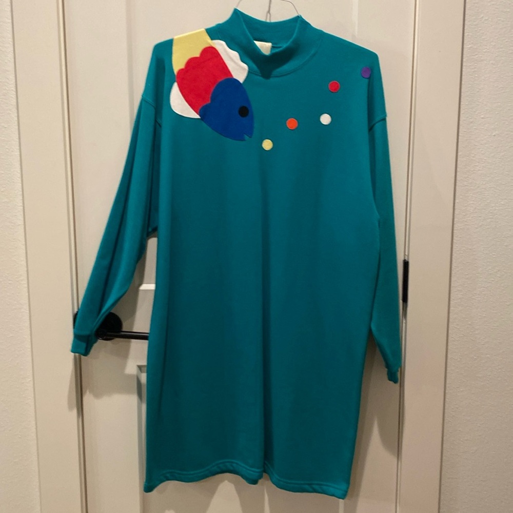 Kozy Swets - Long sweat Shirt.  L.  Pit to pit is‎ 24”.